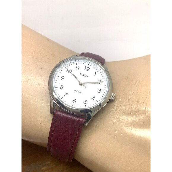 Timex Women's Watch TW2V36100 Indiglo Quartz Silver Dial Burgundy Leather 33mm - Picture 6 of 15